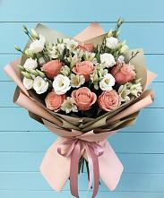 Букет цветов из:  Розы, Альстромерии и Лизиантусы в Задоно-Кагальницкой