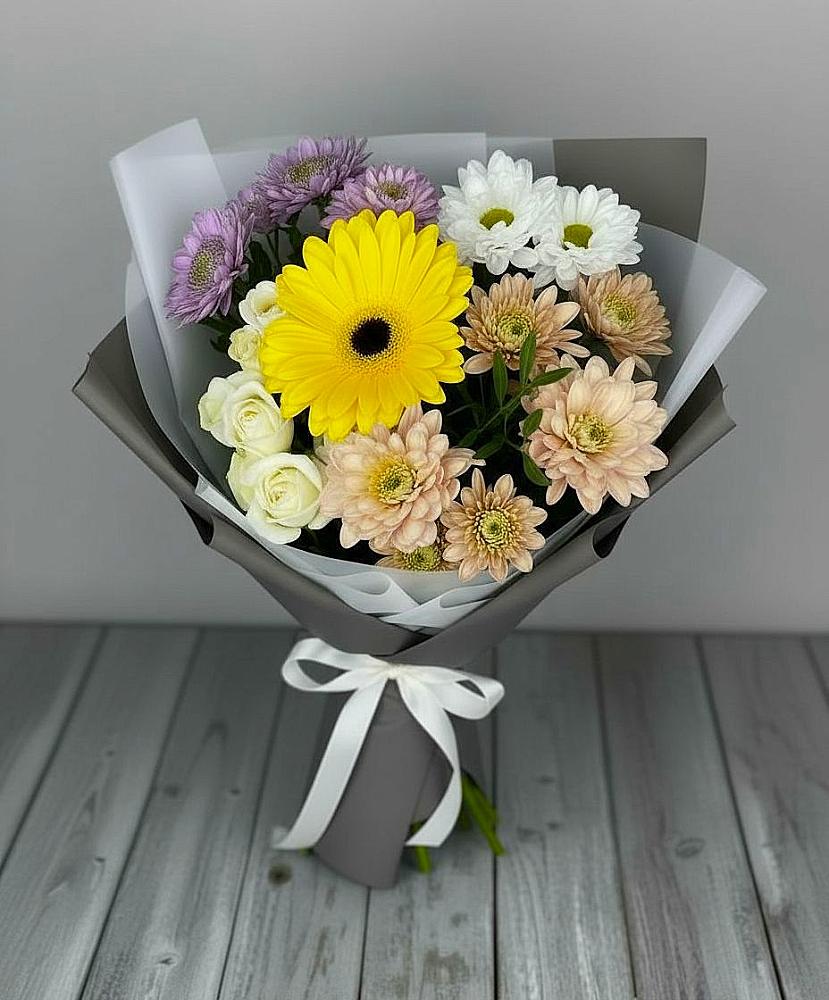Букет цветов из: Розы, Герберы и Хризантемы в Задоно-Кагальницкой