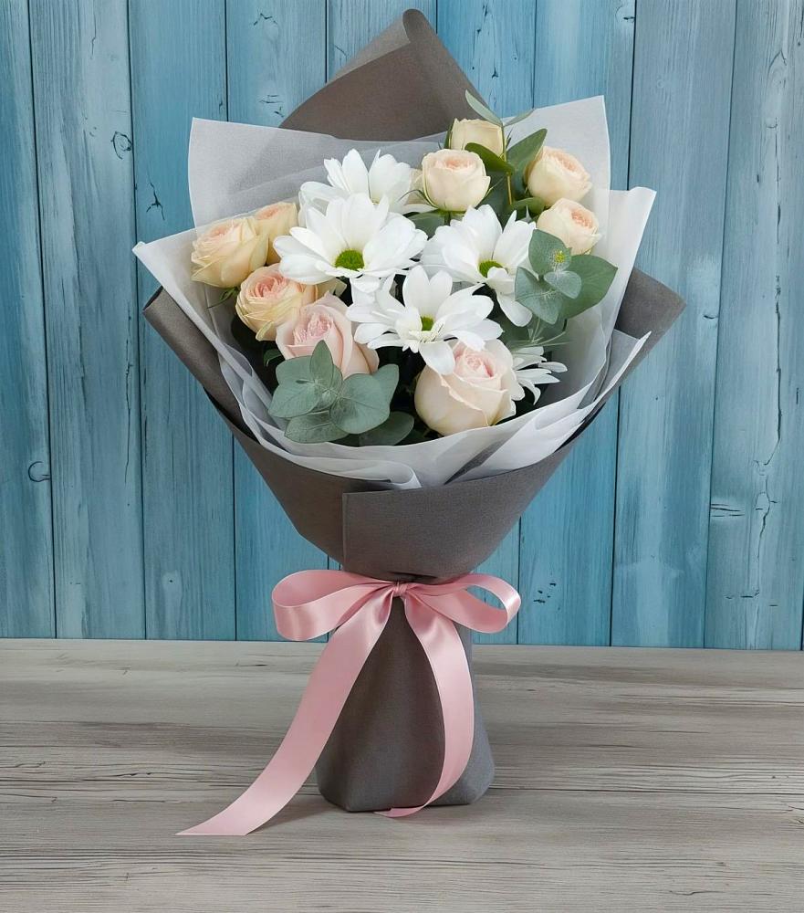 Букет цветов из: Хризантемы и Розы в Задоно-Кагальницкой