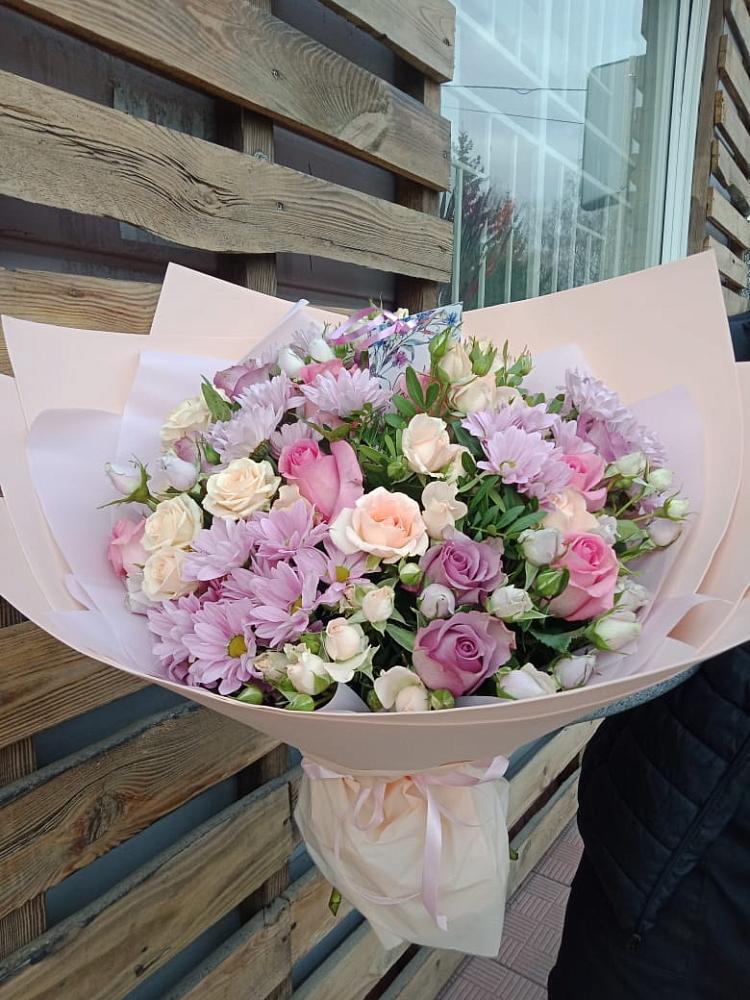 Букет цветов из: Розы и Хризантемы в Задоно-Кагальницкой