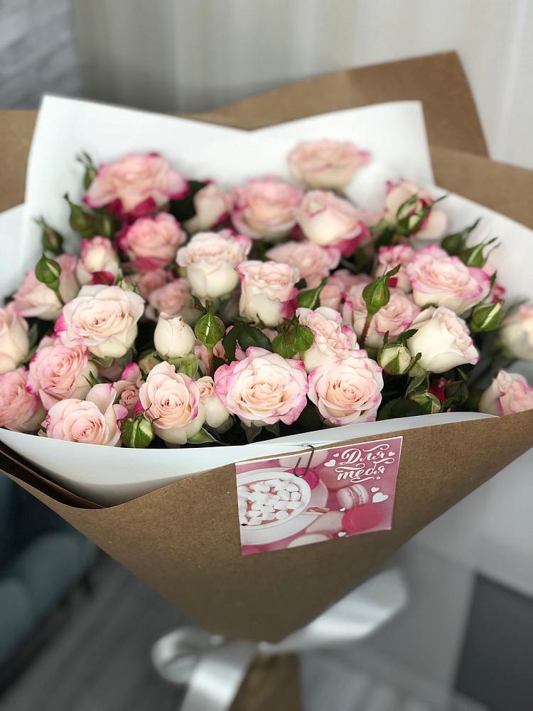 Букет цветов из: Розы в Задоно-Кагальницкой