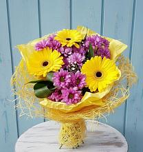 Букет цветов из:  Хризантемы и Герберы в Задоно-Кагальницкой