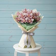 Букет цветов из:  Орхидеи и Розы в Задоно-Кагальницкой