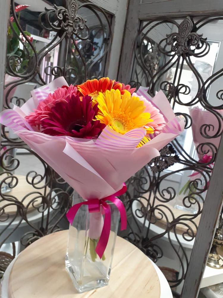 Букет цветов из: Герберы в Задоно-Кагальницкой