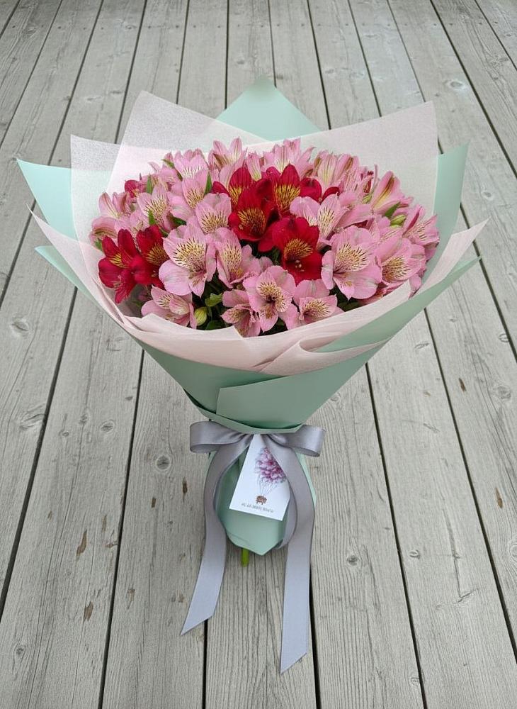 Букет цветов из: Альстромерии в Задоно-Кагальницкой
