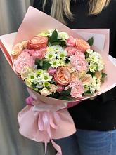 Букет нежные объятья в Задоно-Кагальницкой Букет цветов из: Гвоздики, Розы и Хризантемы в Задоно-Кагальницкой