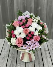Букет цветов из:  Альстромерии, Гвоздики, Розы и Хризантемы в Задоно-Кагальницкой