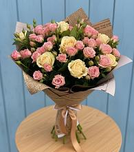 Букет цветов из:  Розы в Задоно-Кагальницкой