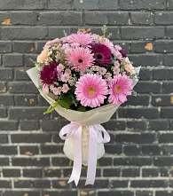 Букет цветов из:  Герберы и Хризантемы в Задоно-Кагальницкой