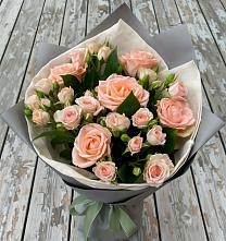 Букет цветов из:  Розы в Задоно-Кагальницкой