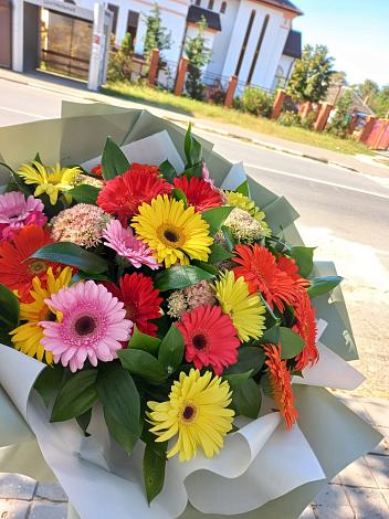 Букет цветов из: Герберы в Задоно-Кагальницкой